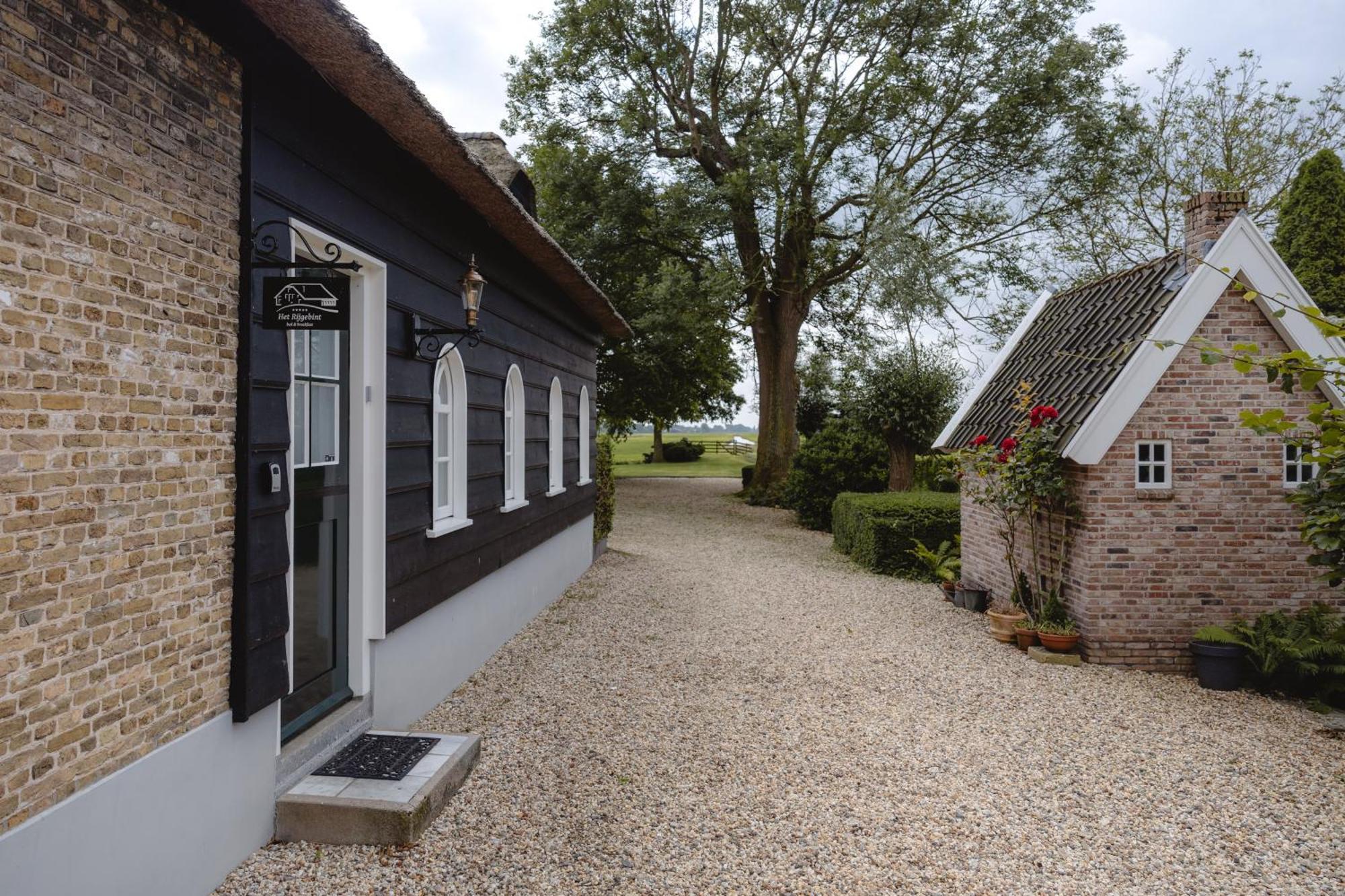 B&B Het Rijgebint Molenaarsgraaf Exterior photo